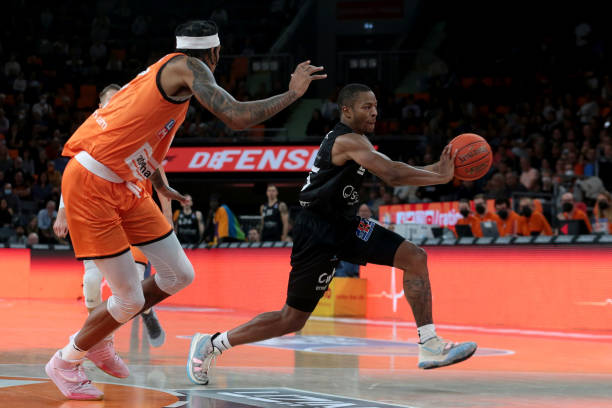 致禁区失守 致禁区失守