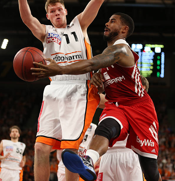 同样发生在 同样发生在