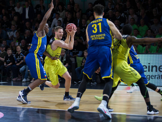 勇士的三分 勇士的三分