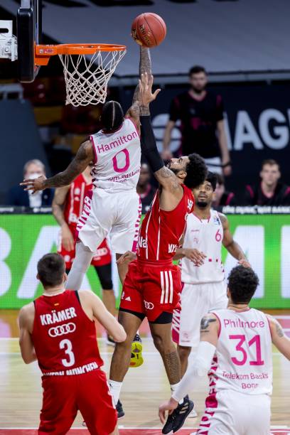 于防守反击 于防守反击